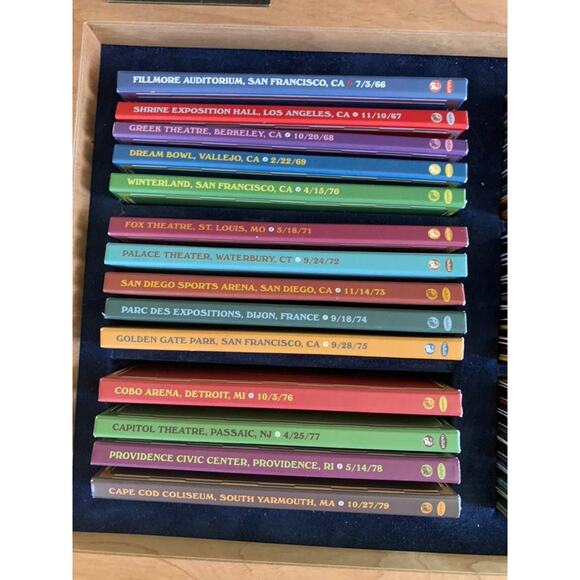 The Grateful Dead "30 Trips Around the Sun" World Tour CD Box Collection *READ - Picture 4 of 12